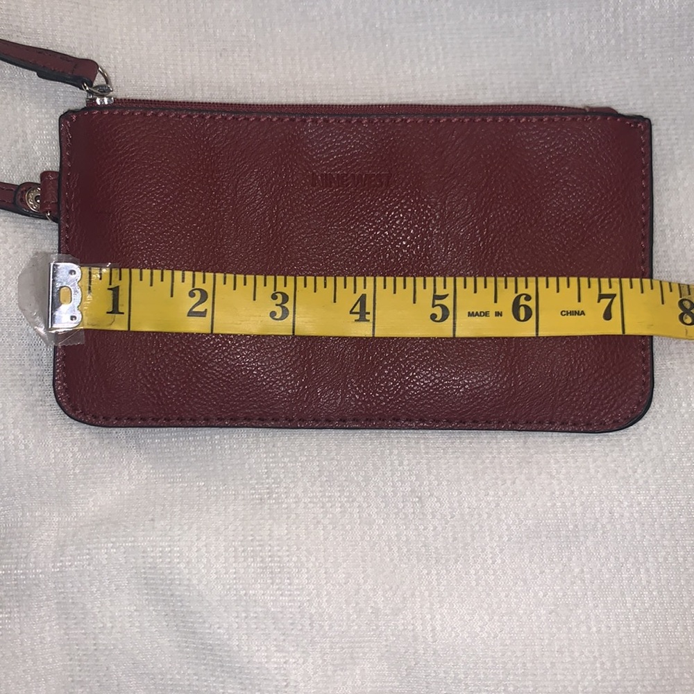 Nine West clutch burgundy - Picture 7 of 7